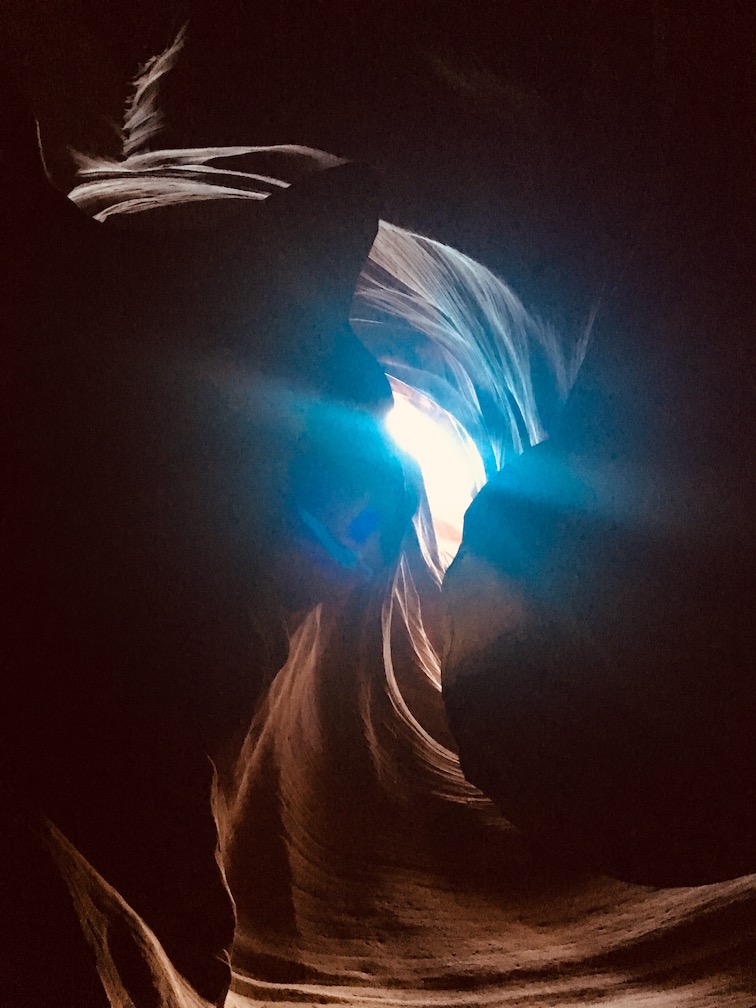 Upper Antelope Canyon light